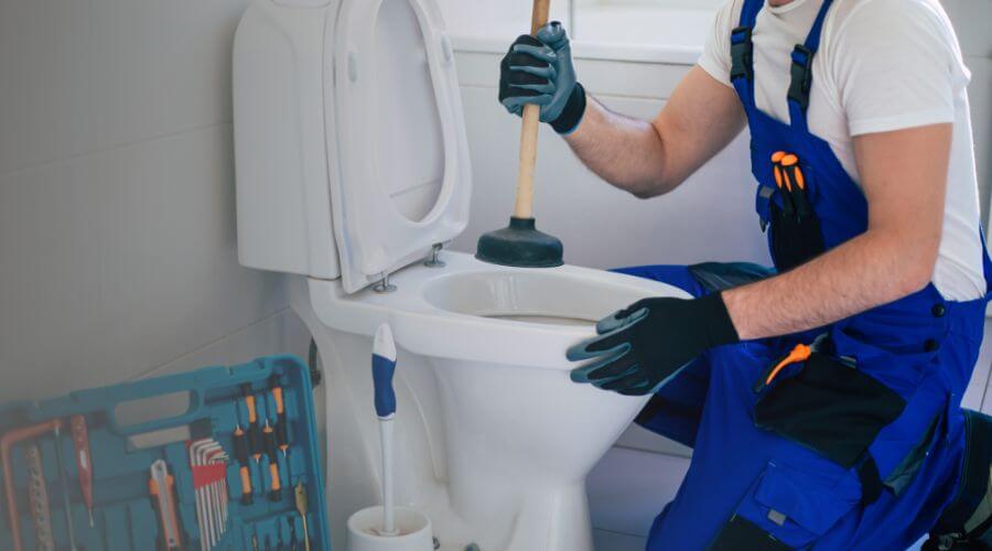 Professional septic pumping service in Halethorpe, MD